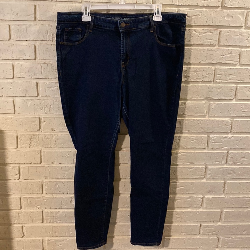 Mid-Rise Super Skinny Jeans